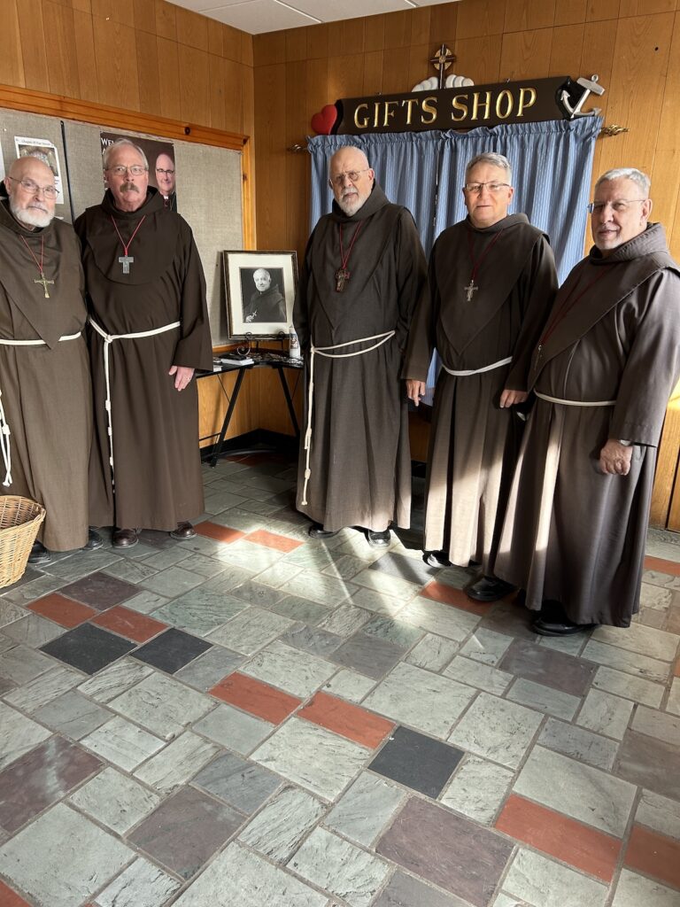 Archbishop Henning Visits Chapel of Our Savior 1